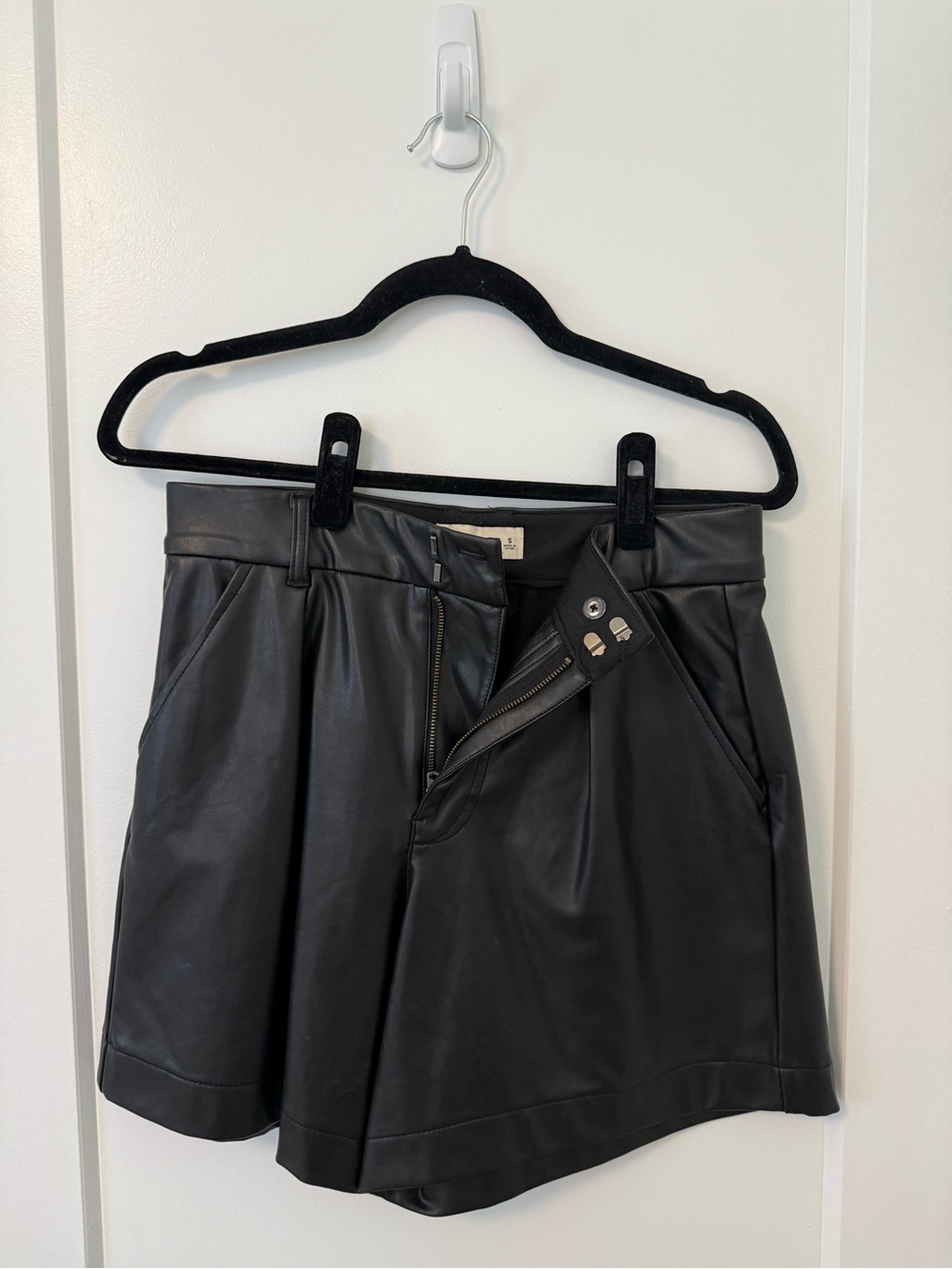 Abercrombie & Fitch Black Faux Leather shorts